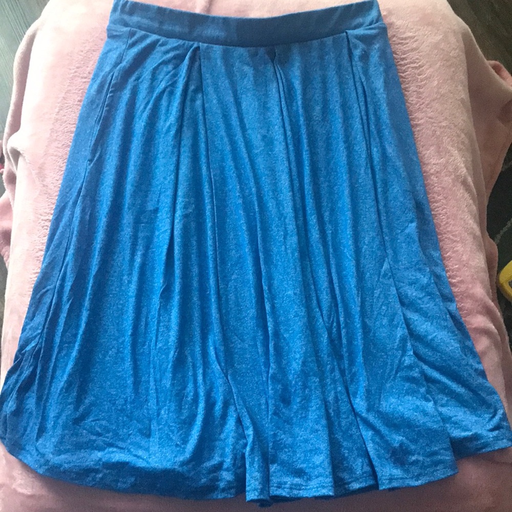 LulaRoe Madison Skirt size M- heathered blue